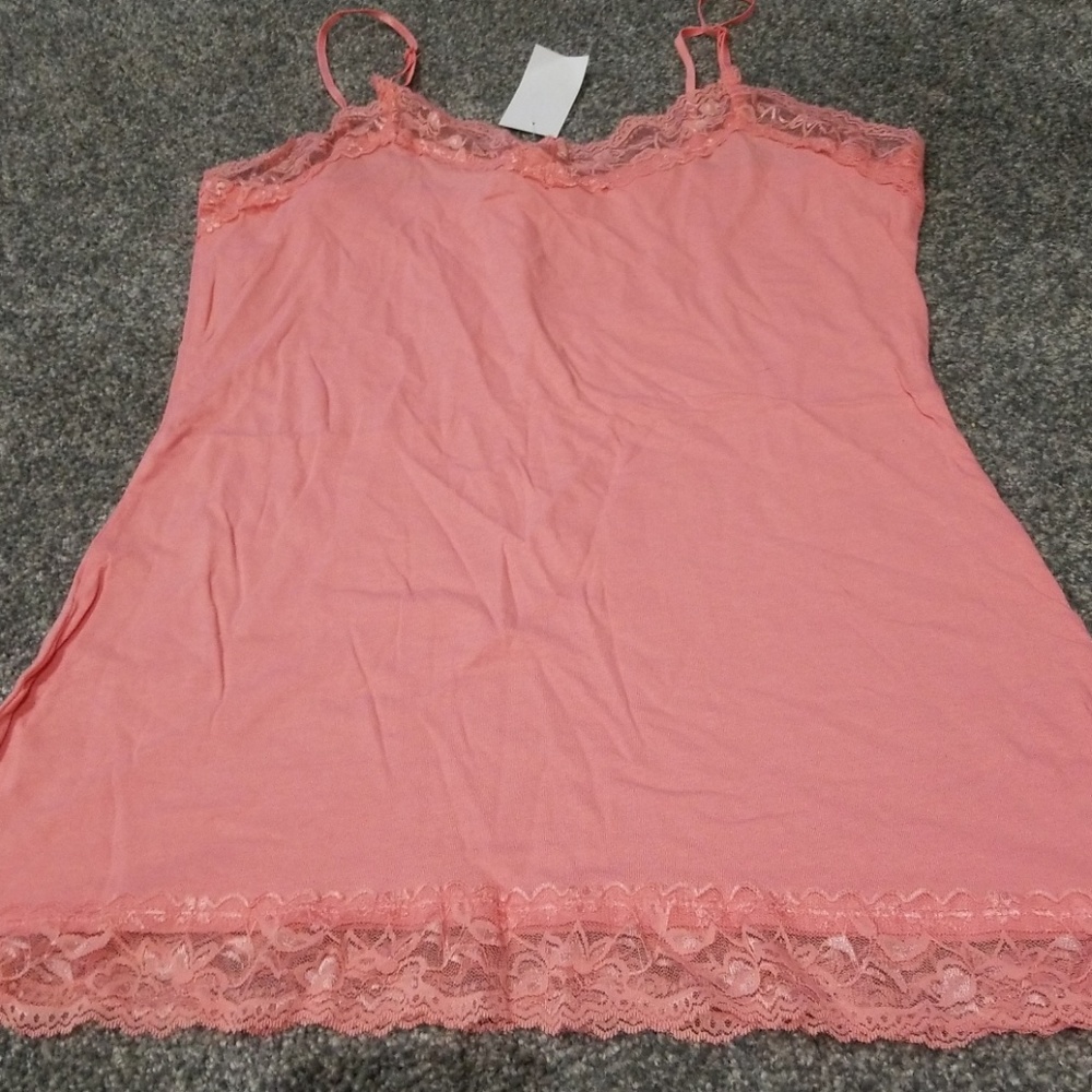 NWT lace tank top